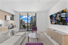 Luxury 45th-Floor Condo with Stunning City Views